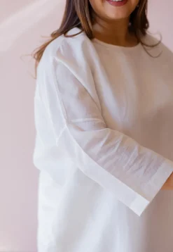 Prerna White Solid Handloom Cotton Linen Anti-Fit Kurta