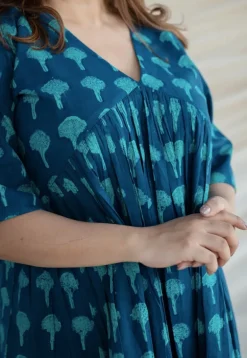 Purvi Dabu Cotton Top