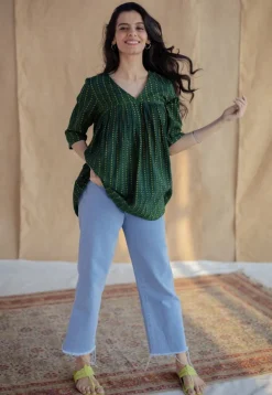 Purvi Green Dabu Slub Cotton A Line Short Top