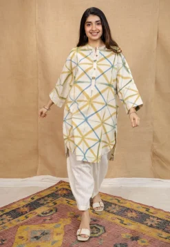 Raiha White Clamp Dyed Linen Cotton Loose Kurta