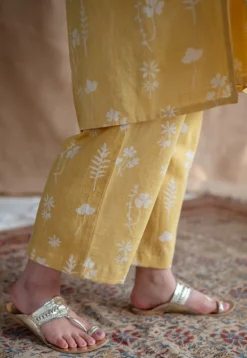 Riham Dabu Slub Cotton Hand Embroidered Co-ord Set