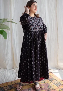 Ruwaa Ajrakh Cotton Kurta