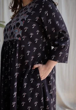 Ruwaa Ajrakh Cotton Kurta