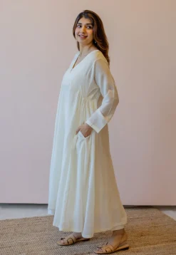 Sana Off White Solid Handloom Cotton Anti-Fit Kurta
