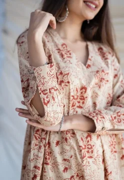 Seerat Kalamkari Kali Kurta
