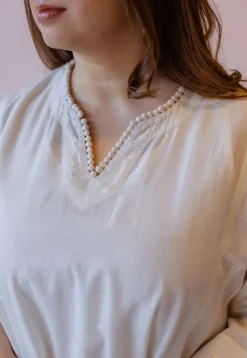 Soha Off White Solid Handloom Cotton Anti-Fit Kurta