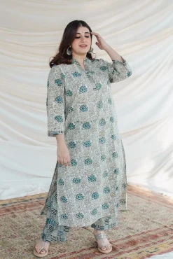 Tishna White Ajrakh Cotton Straight Kurta