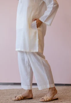 Veda Off White Solid Handloom Cotton A Line Kurta