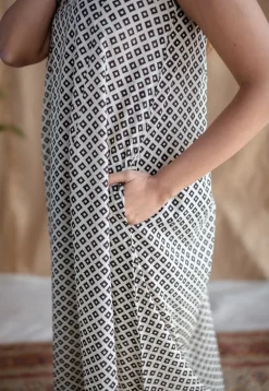 Veena Fakira Mul Dress