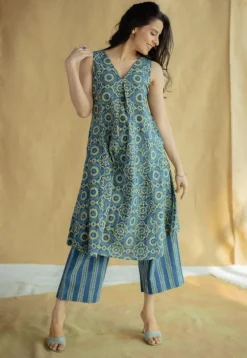 Yashi Indigo Ajrakh Cotton Straight Pant