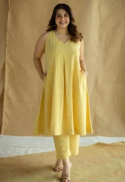 Yashi Mustard Hand Block Print Slub Cotton Straight Pant