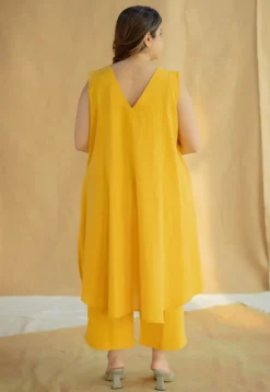 Yashi Mustard Solid Kala Cotton Straight Pant