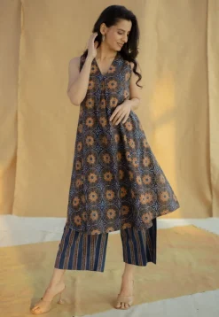Yashi Navy Blue Ajrakh Cotton Straight Pant