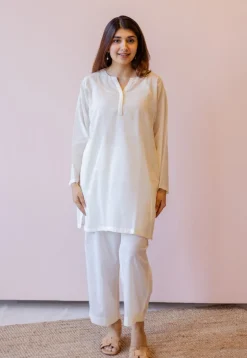 Yashi Off White Solid Handloom Cotton Straight Pant