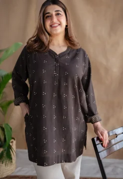 Zaiba Charcoal Straight Dabu Slub Cotton Short Top