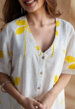 Zaya Dabu Slub Cotton Hand Embroidered Kurta