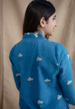 Zerah Blue Straight Dabu Slub Cotton Kurta with Hand Embroidery